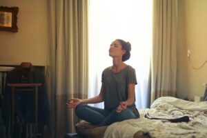 Jak sobie radzić ze stresem w pracy - medytacja