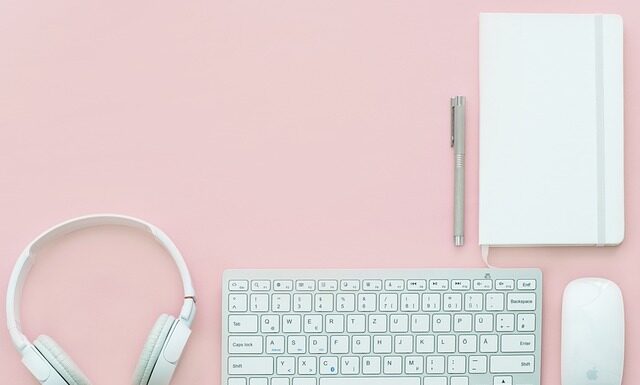 Jak urządzić biuro w domu?